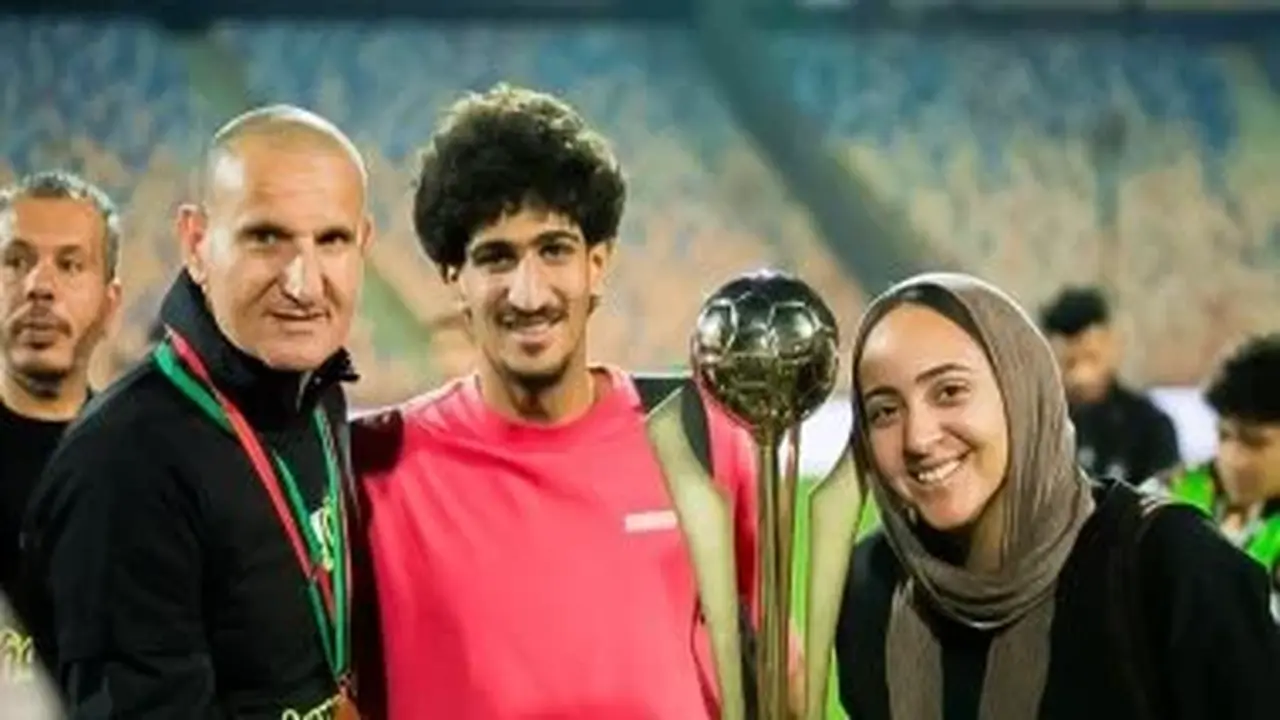 طارق سليمان يقود حراس مرمى أهلي طرابلس للاحتفال بلقب كأس ليبيا وسط دعم العائلة